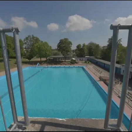 Apartment Ferienwohnung Am Freibad & Stadtwald Altenburg