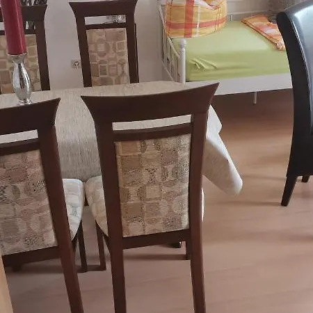 Ferienwohnung Am Freibad & Stadtwald Altenburg